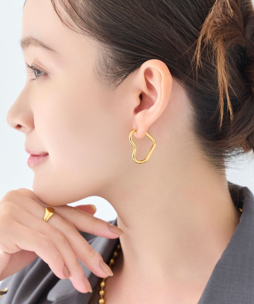 Phoebe 【金属アレルギー対応】グロウハートフープワンタッチピアス　ゴールド/ステンレス 