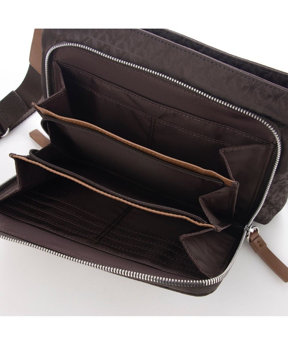 Y'SACCS モノグラムお財布ポシェット 