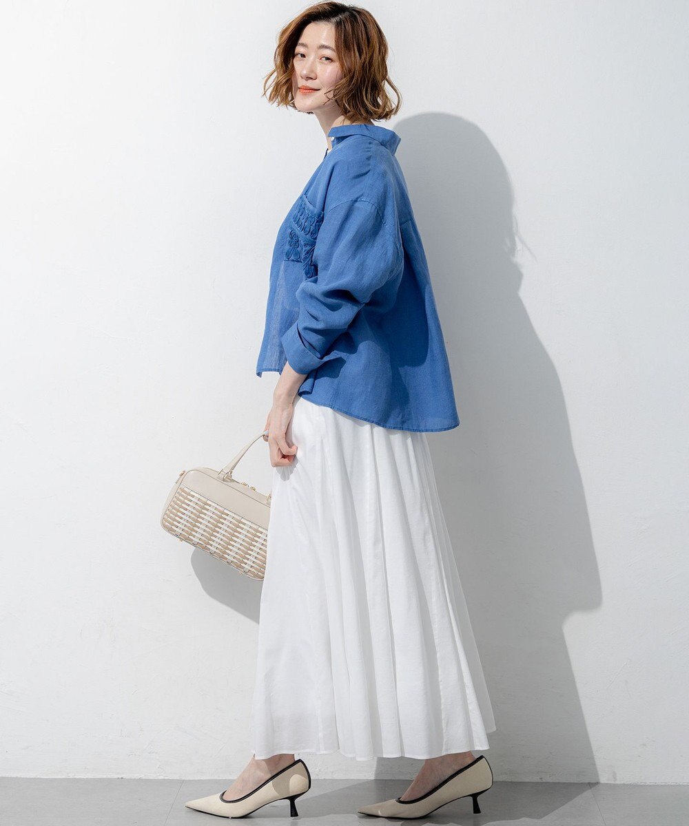 23区 【先行予約】LIBECOリネン ポケット刺繍 クロップドシャツ 