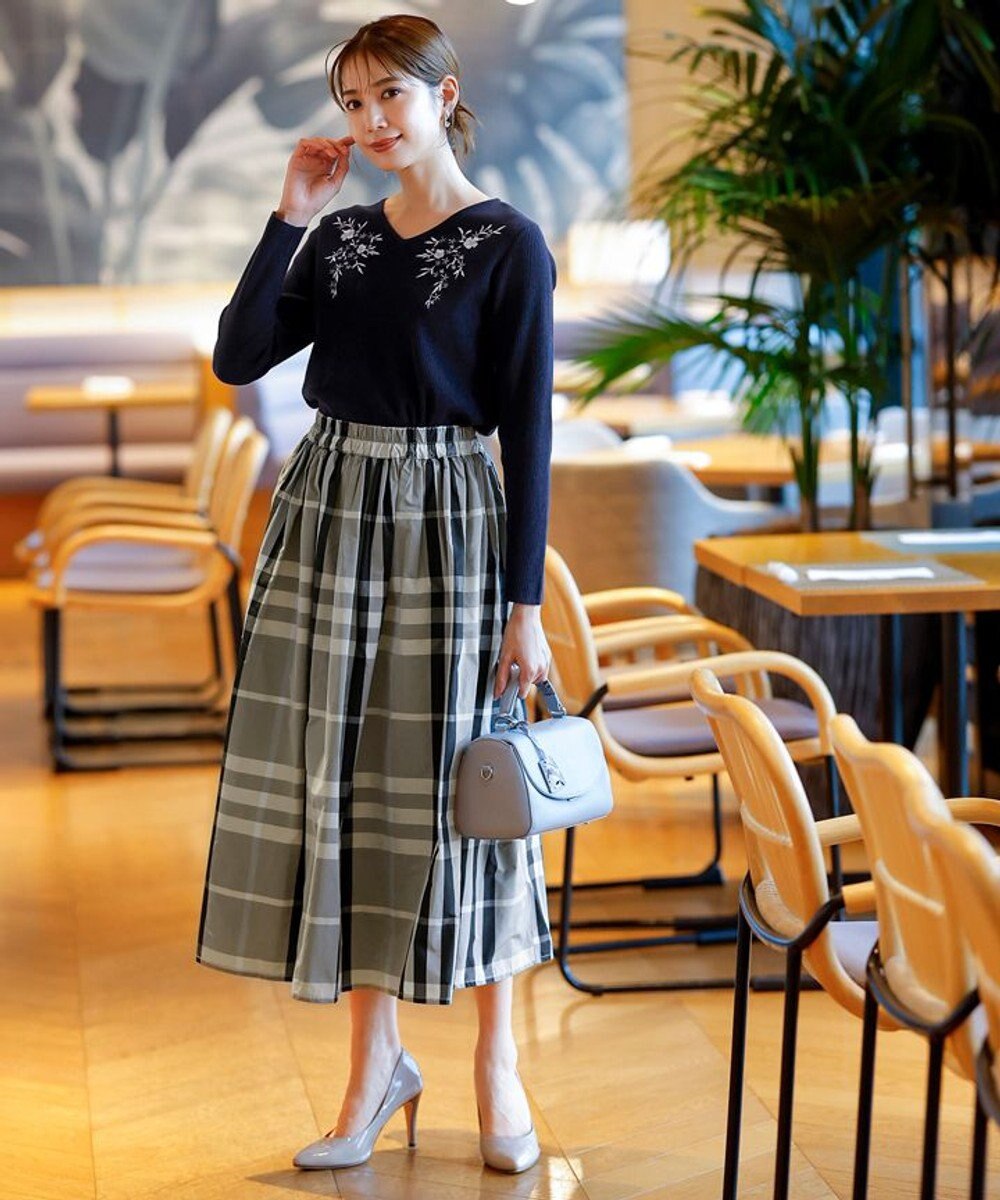 Tiaclasse 【洗える】刺繍リブニットトップス 