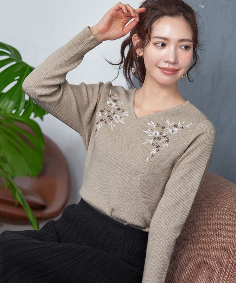 Tiaclasse 【洗える】刺繍リブニットトップス 