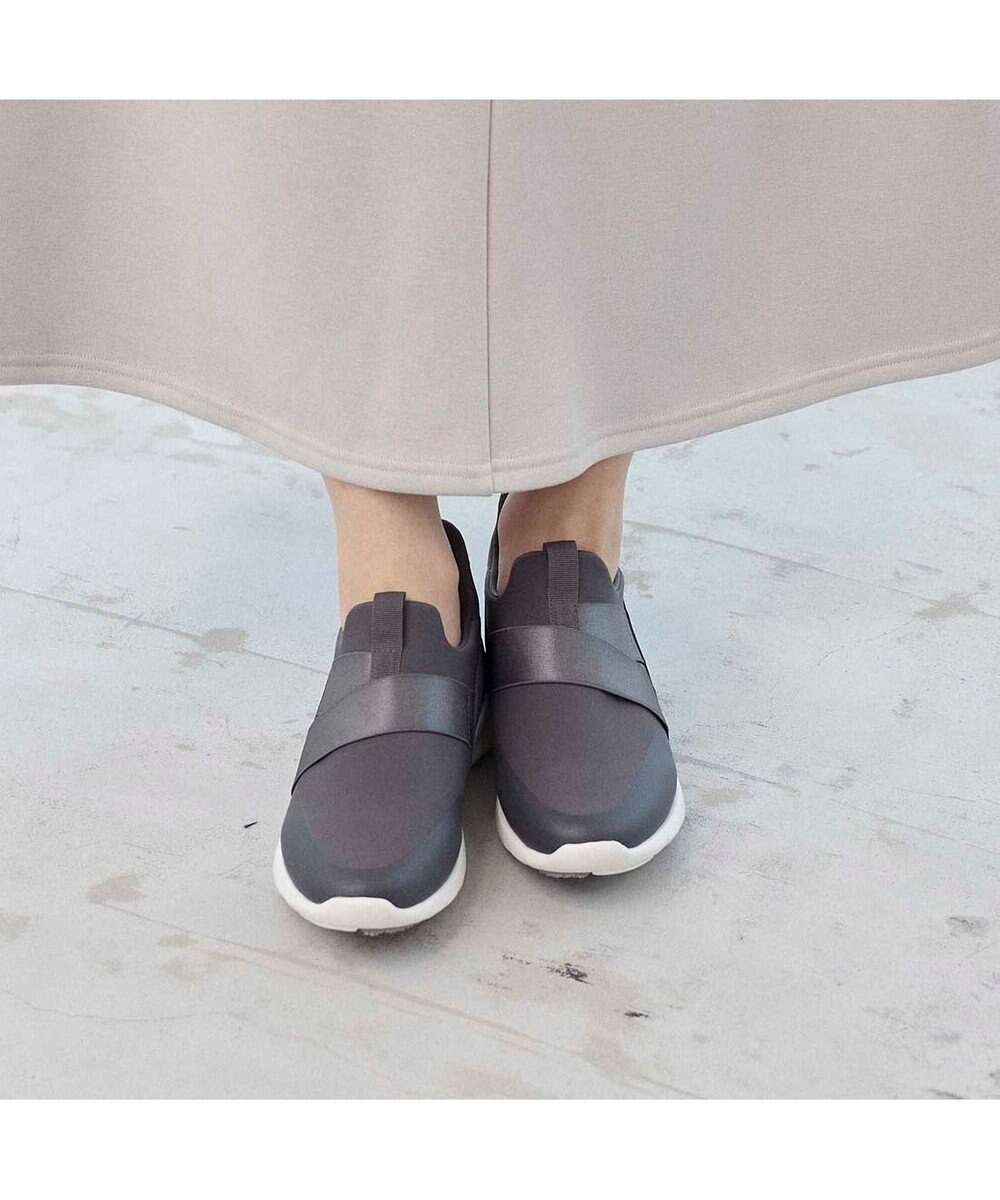 ing <ing>【レイン対応】スマートステップ イージーフィットスニーカー 