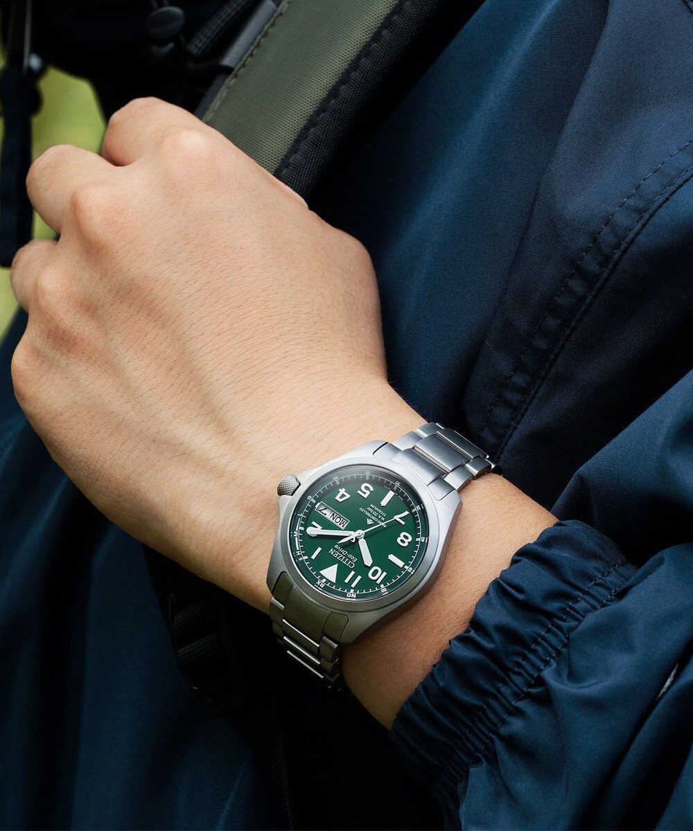 CITIZEN 【電池交換不要 デイ&デイト電波時計】スーパーチタニウム採用 エコ・ドライブ電波時計 LANDシリーズ PMD56-2951 