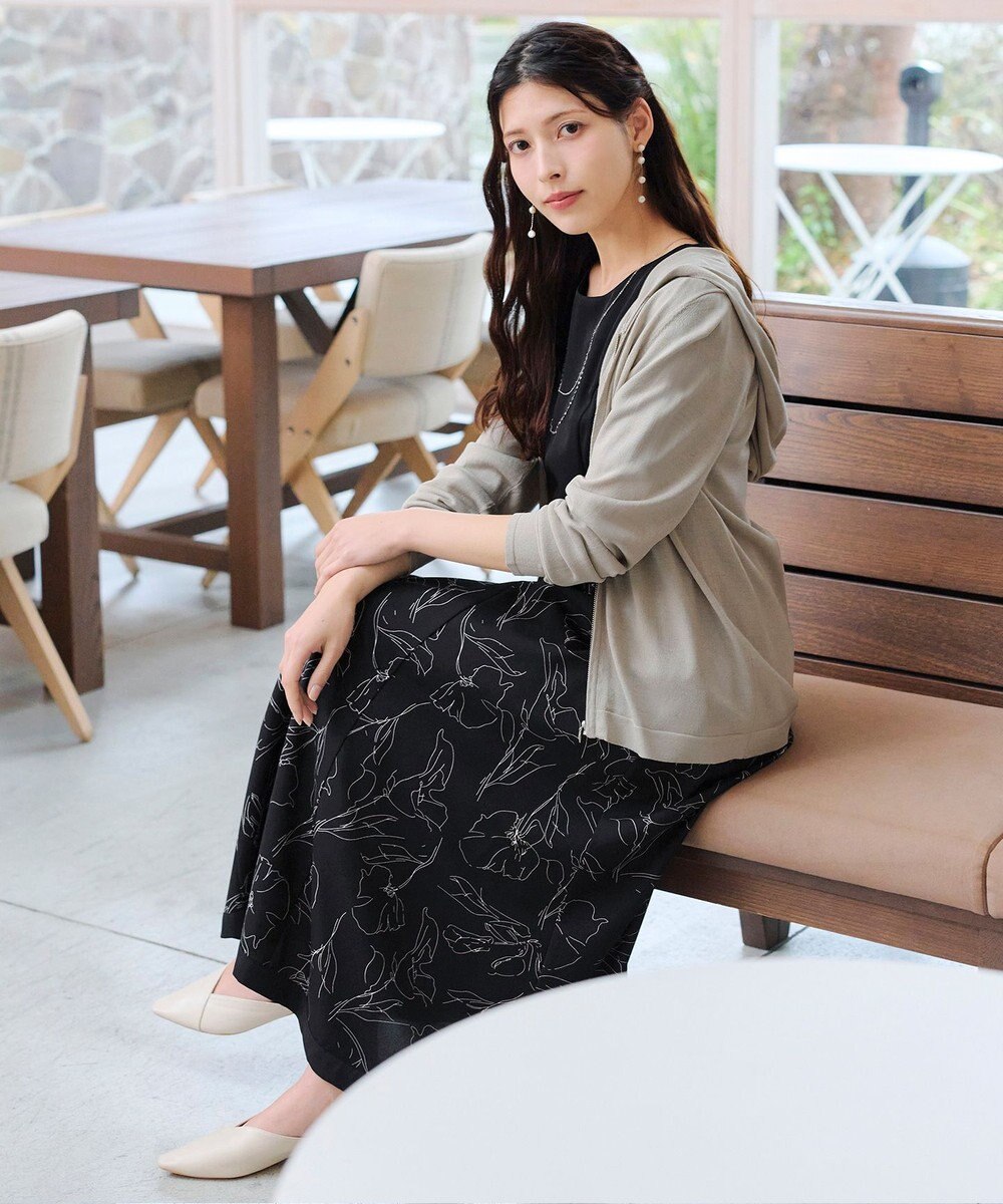 Tiaclasse 【小倉優子さん着用・新色追加・洗える】モノトーンフラワープリントワンピース 