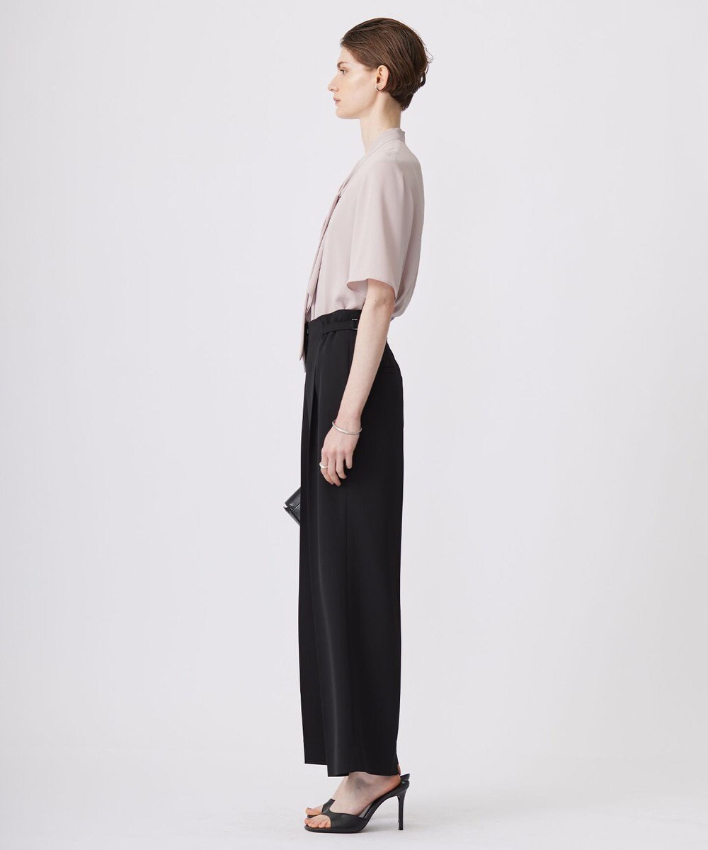 ICB L 【接触冷感・UVケア・速乾・洗える】BackSatinAmunzen 5分袖Vネックボウタイブラウス 