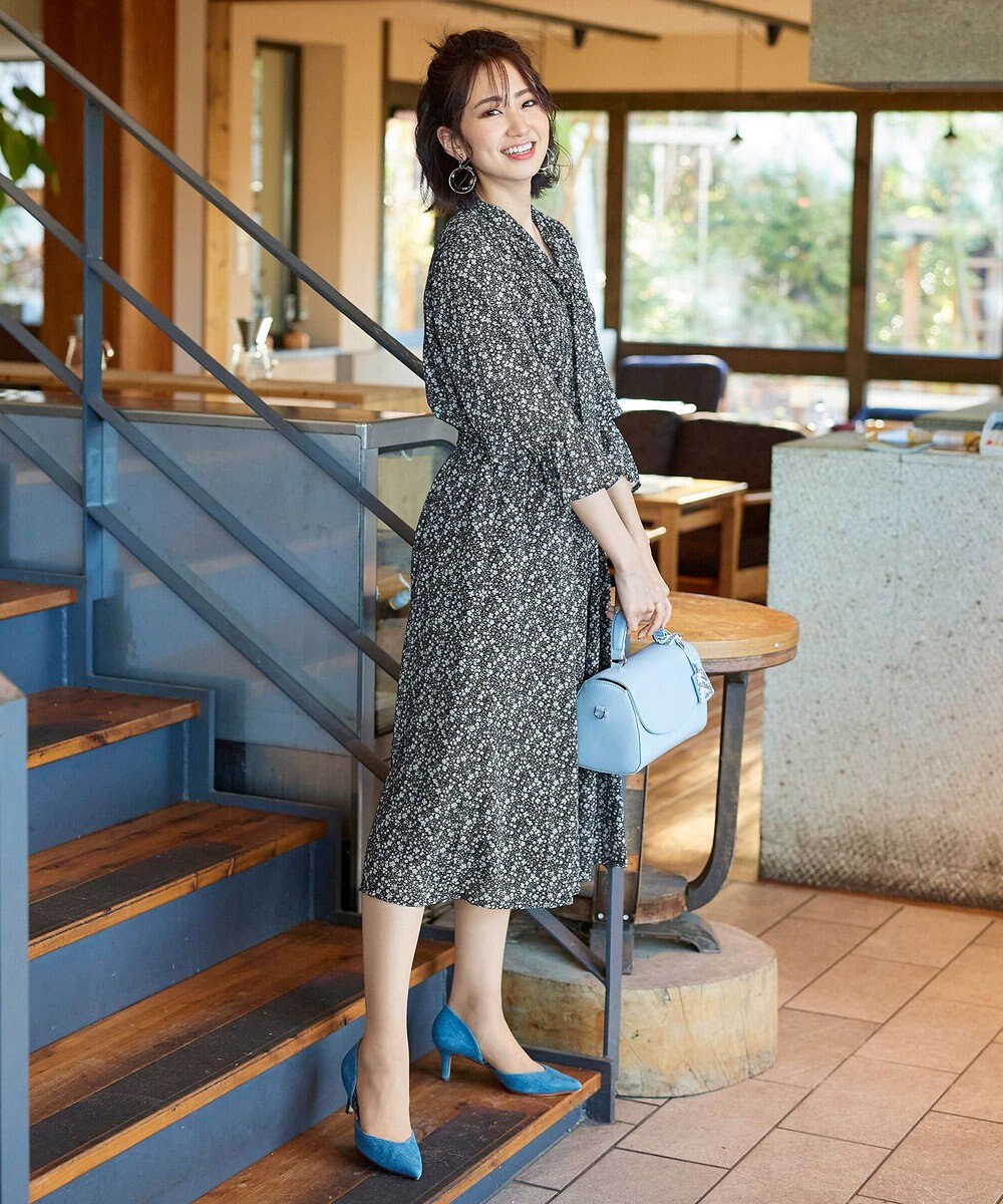 Tiaclasse 【洗える】程良い透け感のプリントボウタイワンピース 