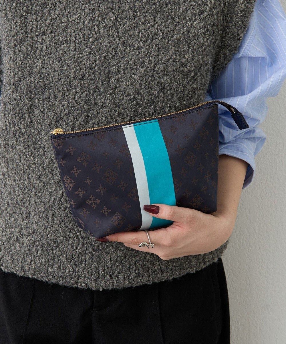 russet ラインプリントポーチ M(Z-226) 