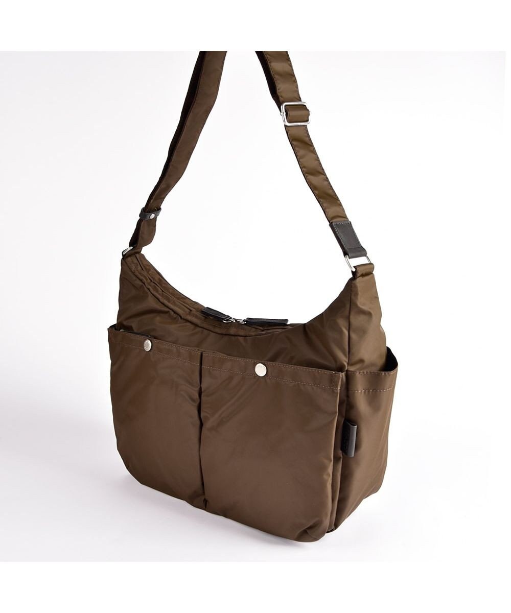 Y'SACCS ダブルホックポケットショルダー　Mサイズ 