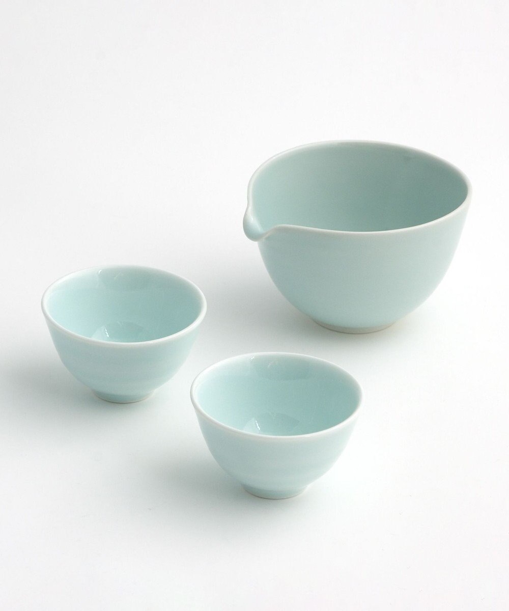 たち吉 【たち吉】青白磁片口酒器〈注器1個・ぐい呑2個〉波佐見焼 