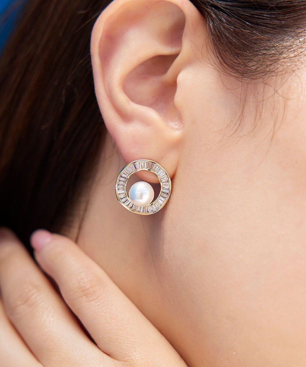 Tiaclasse 【金属アレルギー対応】パール＋ウェーブサークルピアス 