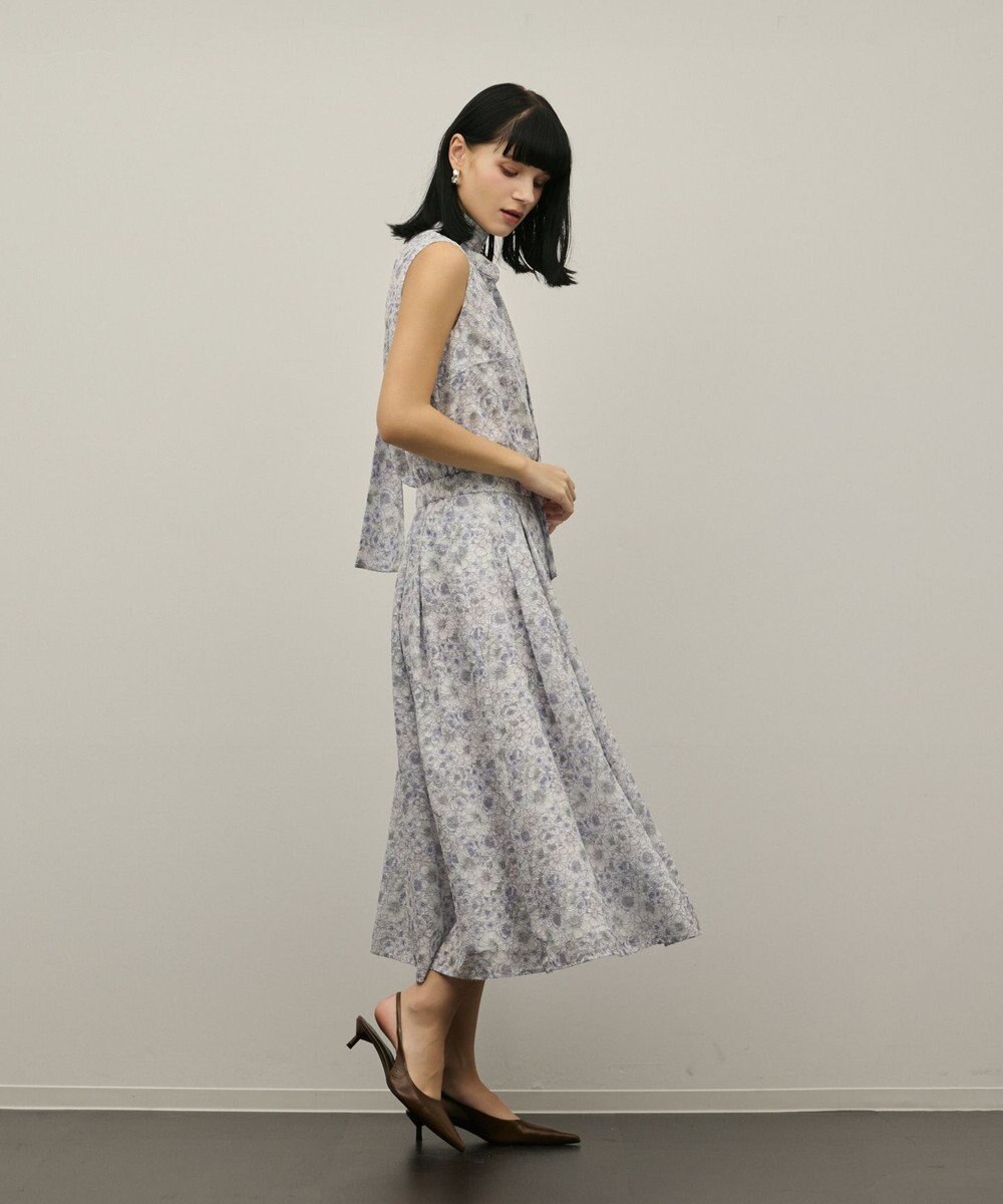 GRACE CONTINENTAL シアーフラワープリントジャガードブラウス 