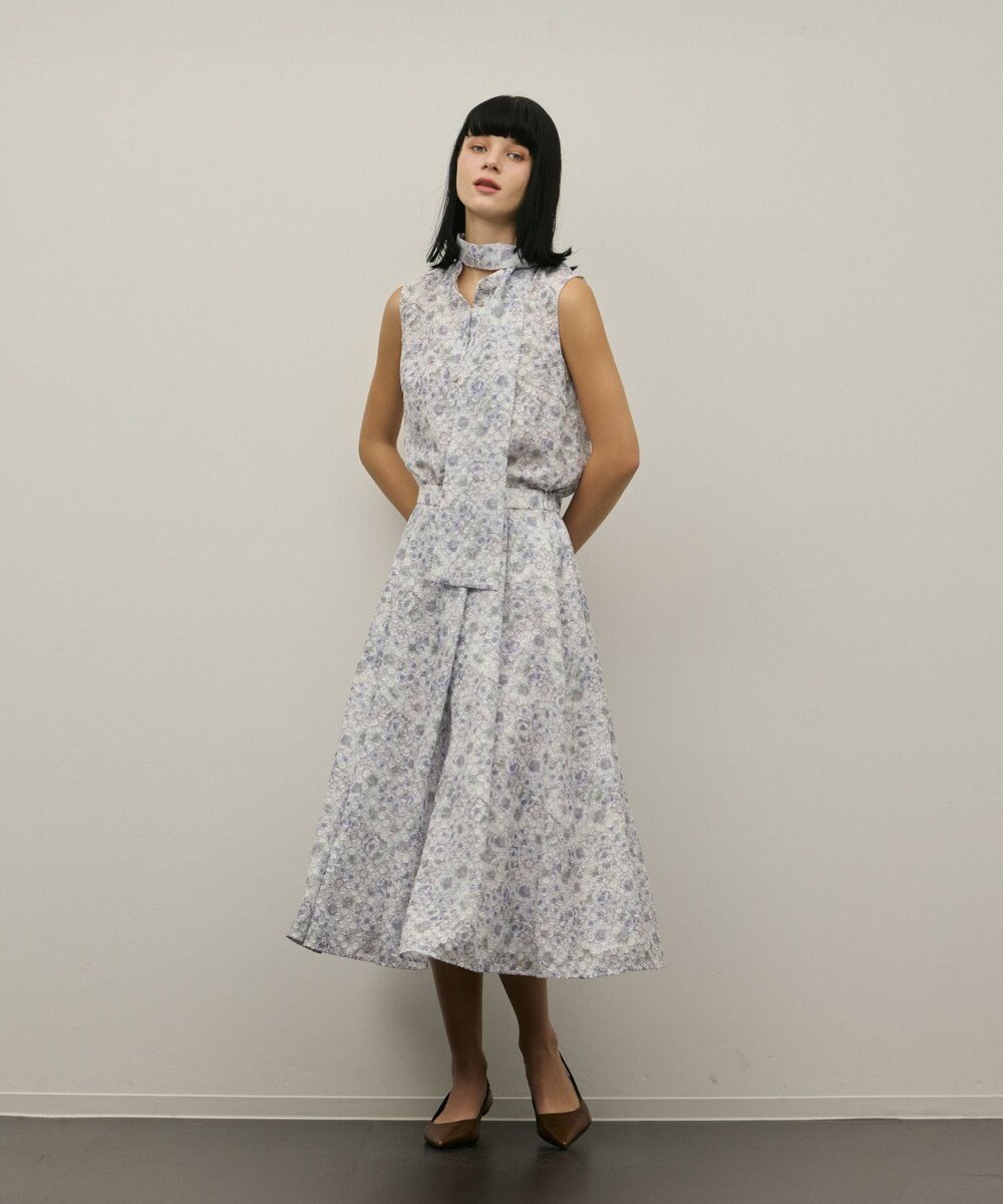 GRACE CONTINENTAL シアーフラワープリントジャガードブラウス 