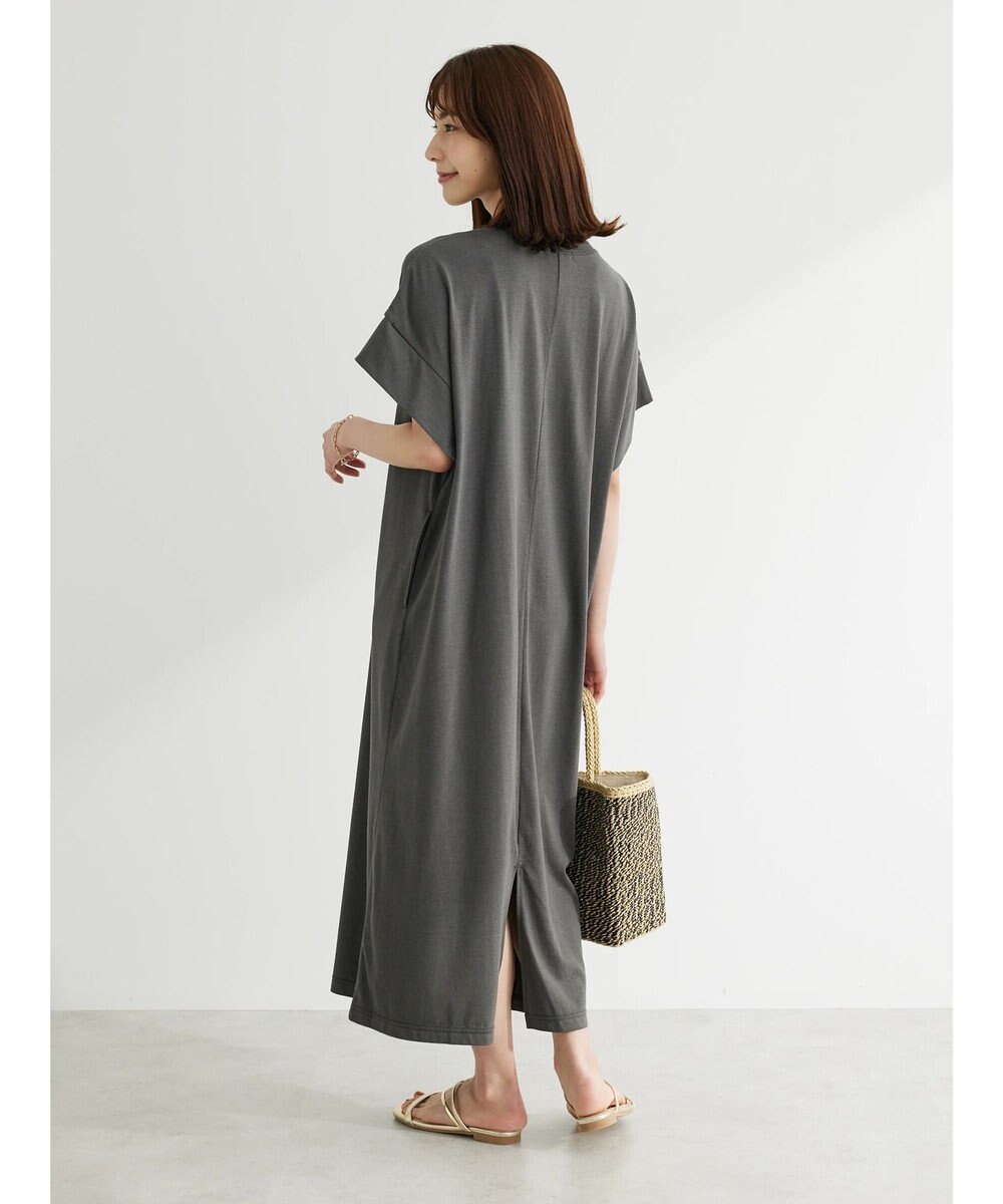 Green Parks 接触冷感　袖切替えカットワンピース 