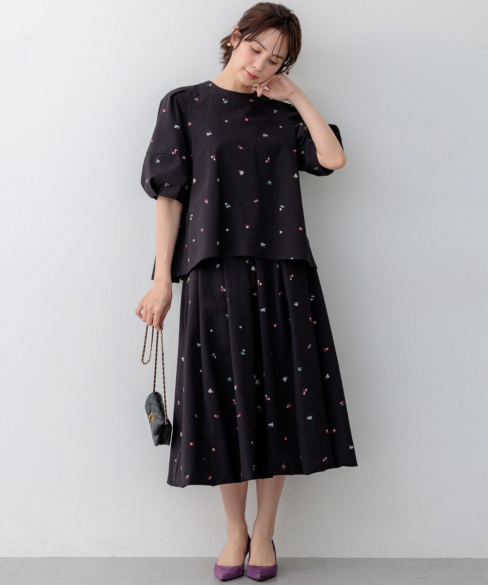 組曲 L 【WEB限定】ミニフラワーエンブロイダリー ブラウス 