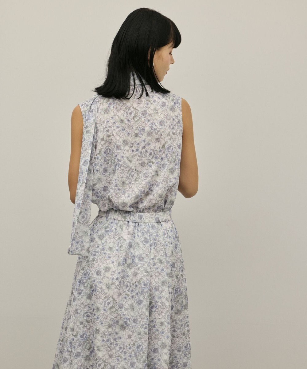 GRACE CONTINENTAL シアーフラワープリントジャガードブラウス 