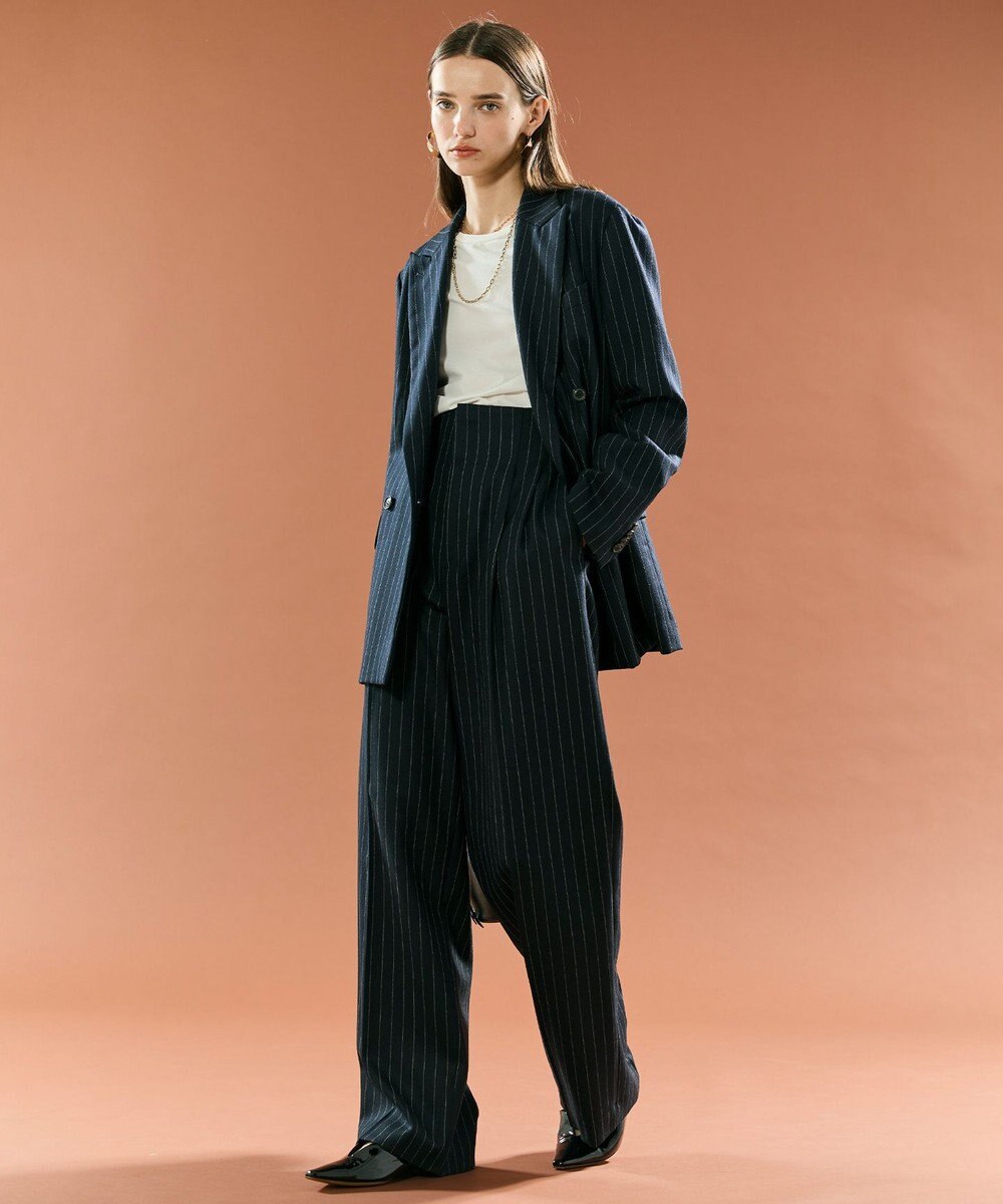 BEIGE， DELAND / ウールピンストライプハイウエストタックパンツ 