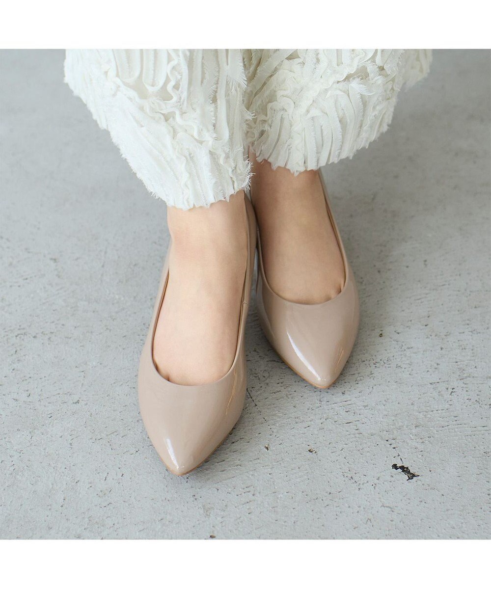 MODE ET JACOMO <carino>【レイン対応】エナメルプレーンパンプス 