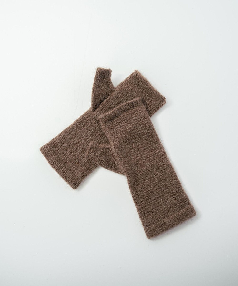 AND WOOL 〈上質な素材と手仕事から生まれた優しいニット〉ヤクの糸を編んだニット手袋 