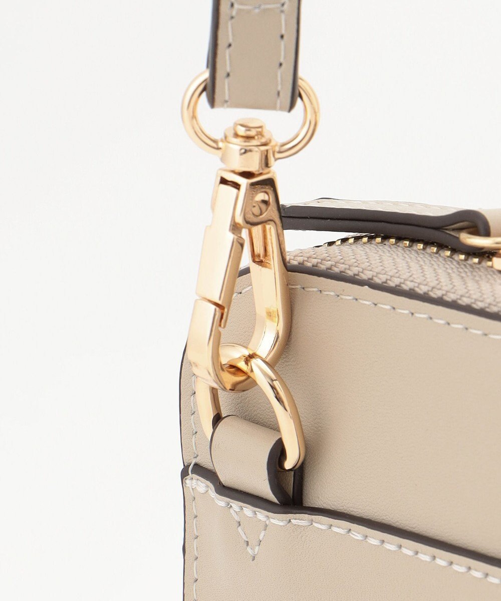 LA BAGAGERIE レザーステッチ　マルチポシェット 