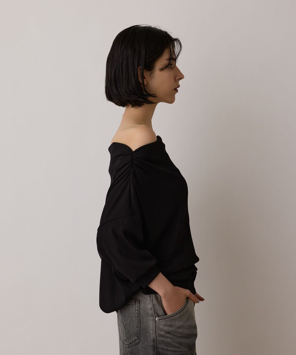 GRACE CONTINENTAL ドレープカットトップ 