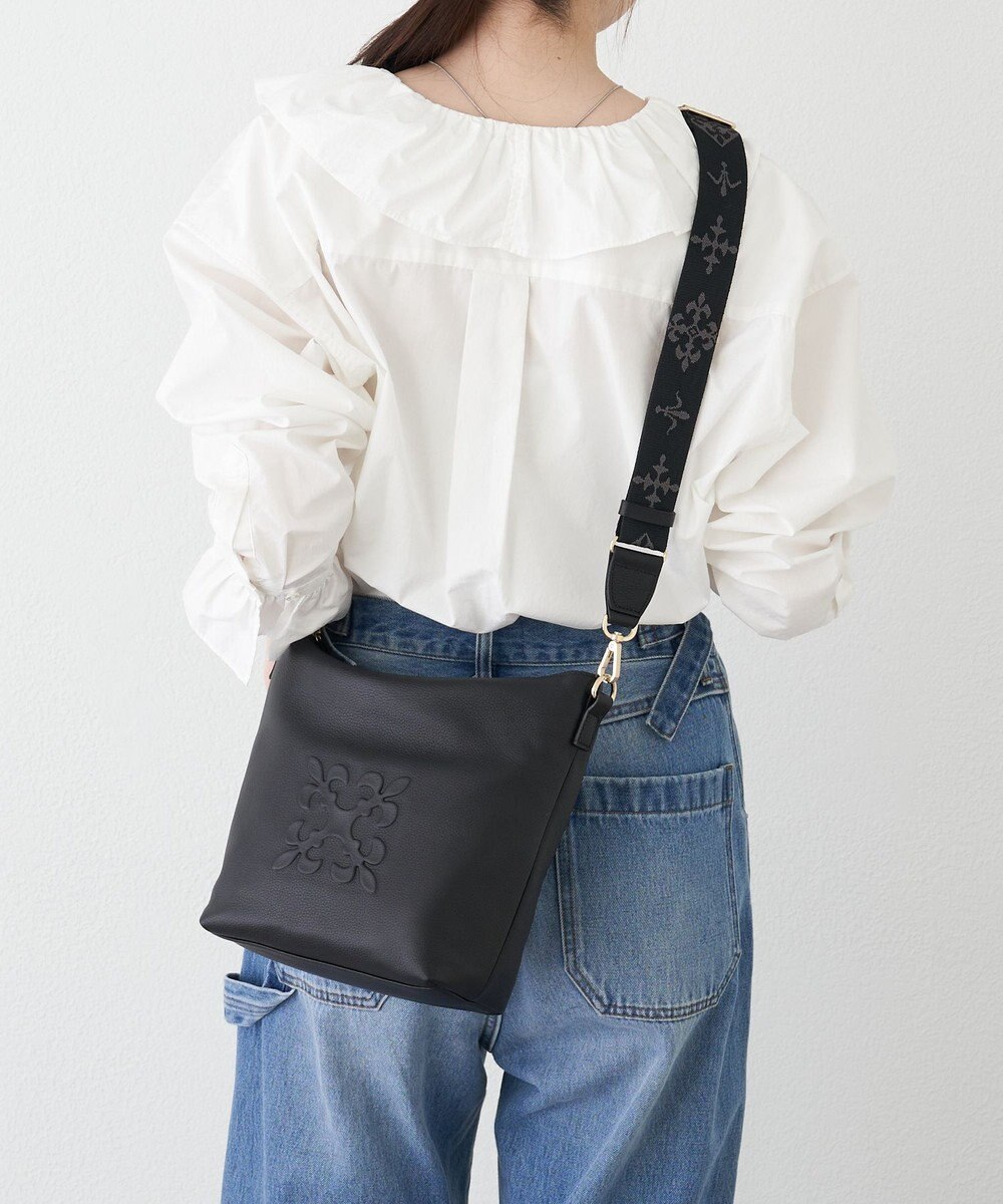 russet 《WEB限定》スタンダードミニショルダーバッグ <エンボスモノグラム>(CE-1718-WEB) 