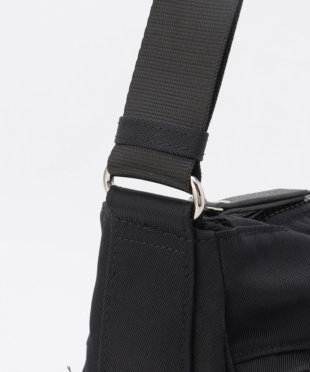 LA BAGAGERIE 【MONICA】サイドジップショルダーバッグ 