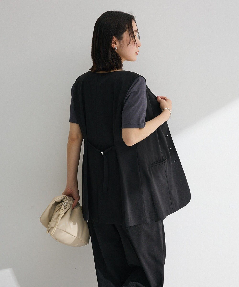 Green Parks クルーネック多釦ジレ 