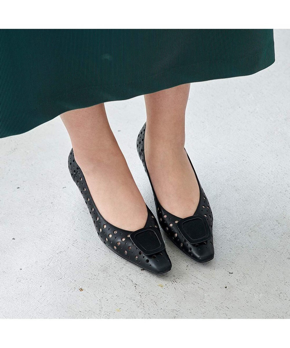 MODE ET JACOMO <MODE ET JACOMO>バックルモチーフパンチングパンプス 