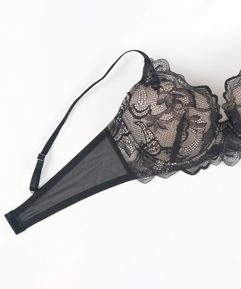 Wing ブラジャー 立体感のあるバストをメイク ふっくらデコルテ きれいな谷間 ブラのズレ・浮きを軽減 【ハイライトブラ】 ブラ CB4000 ウイング／ワコール 