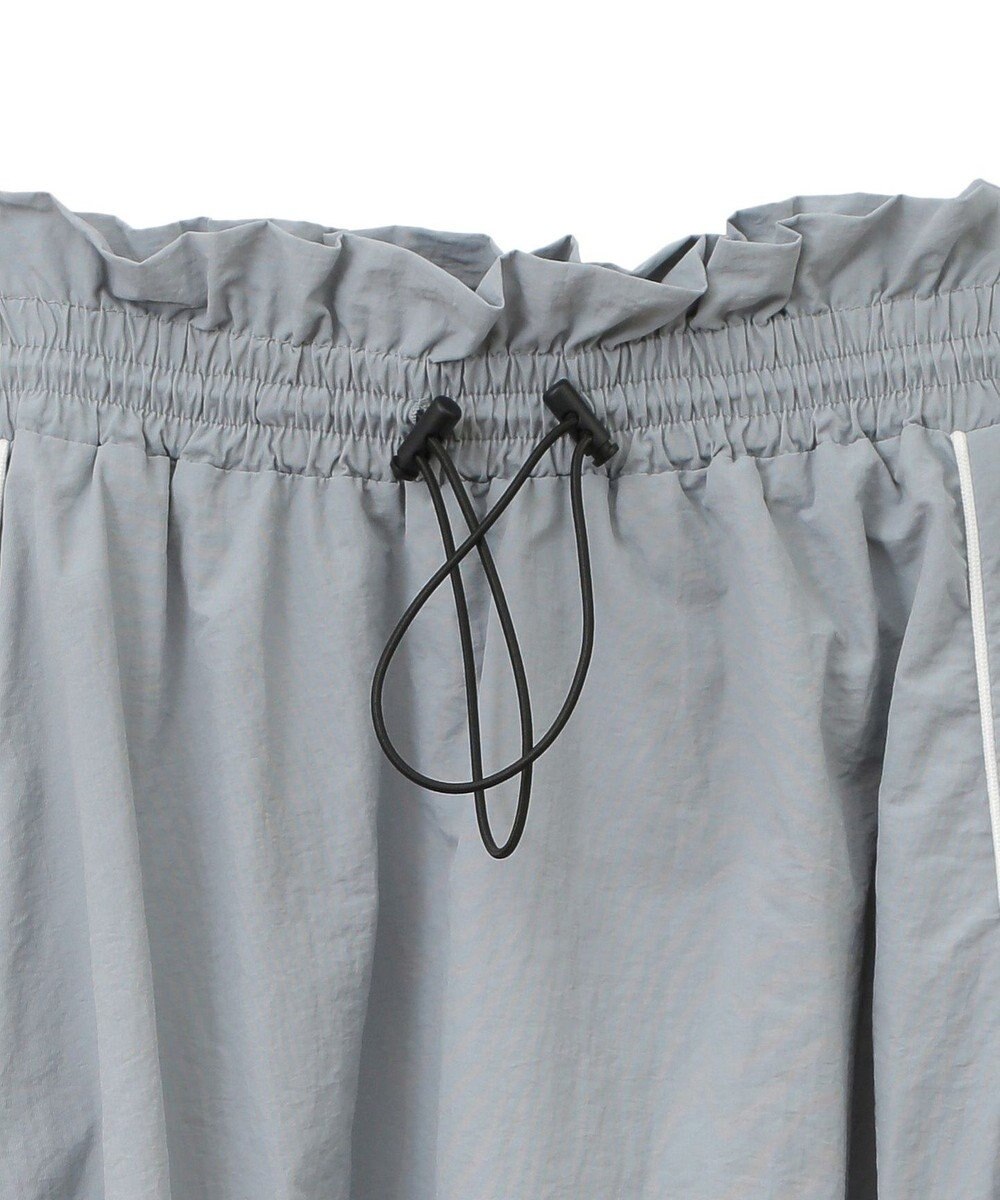 Green Parks ナイロンラインフレアスカート 