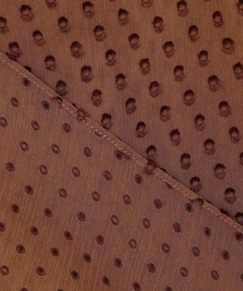 BEIGE， CALLERRY / シルク混ドットラッフルブラウス 