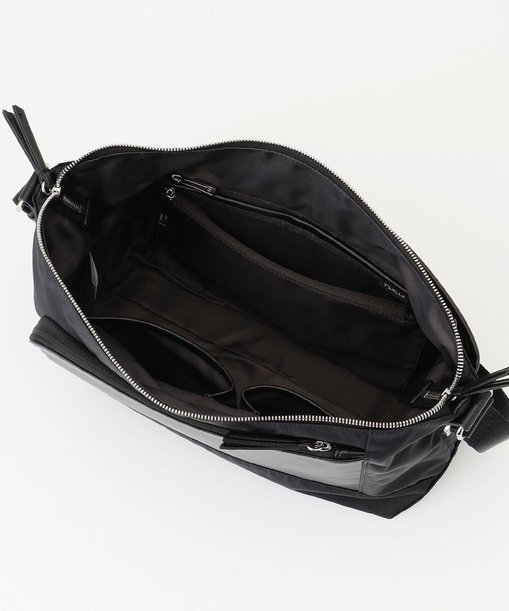 Y'SACCS ナイロン×リサイクルレザー　コンビマルチショルダー 