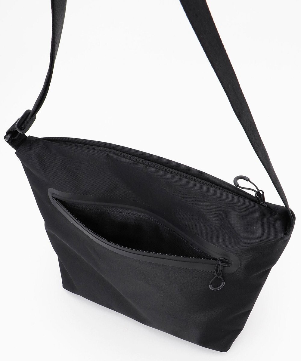 Y'SACCS 【DRY Pack】防水フラップスクエアショルダー 