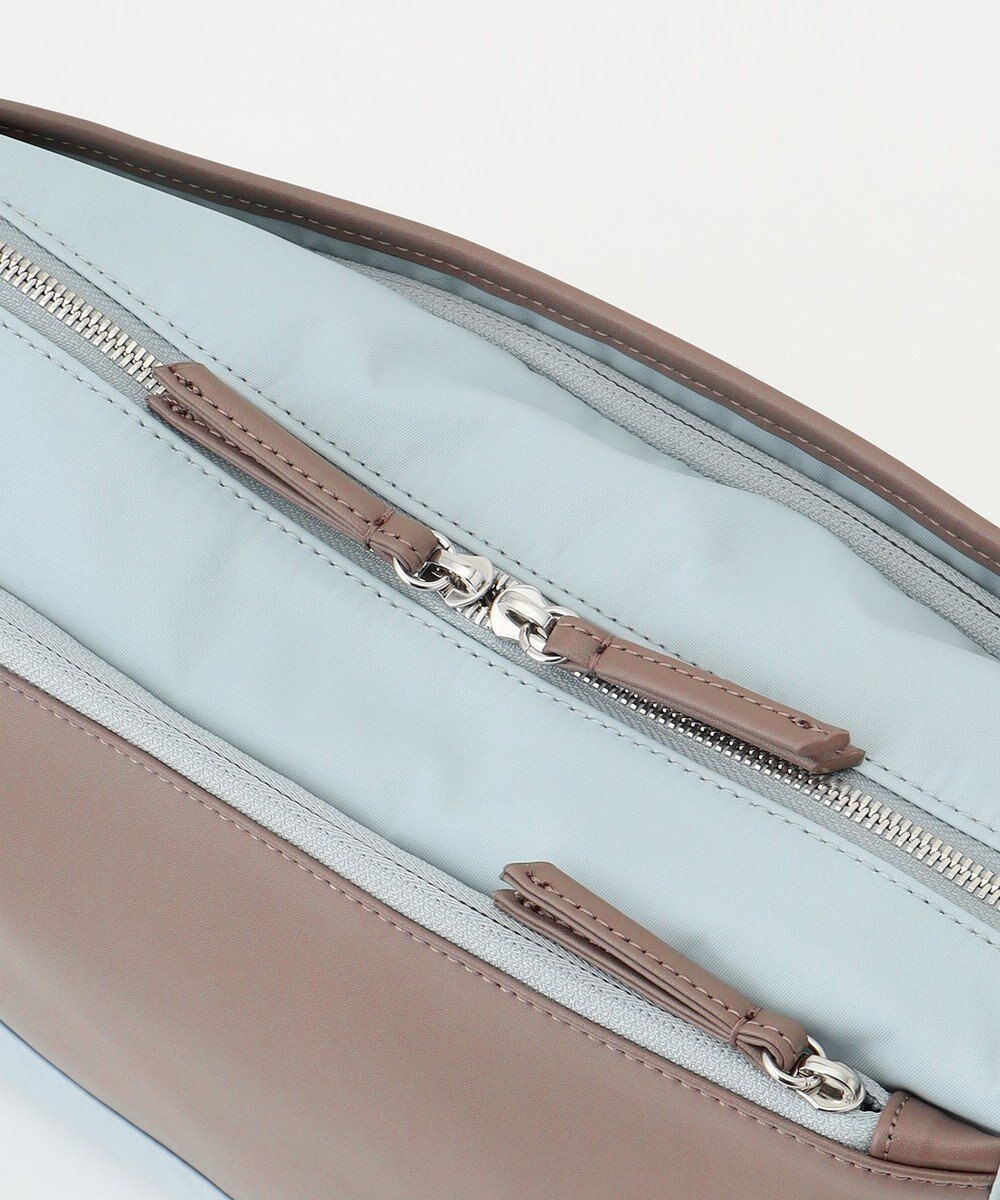 Y'SACCS ナイロン×リサイクルレザー　コンビマルチショルダー 