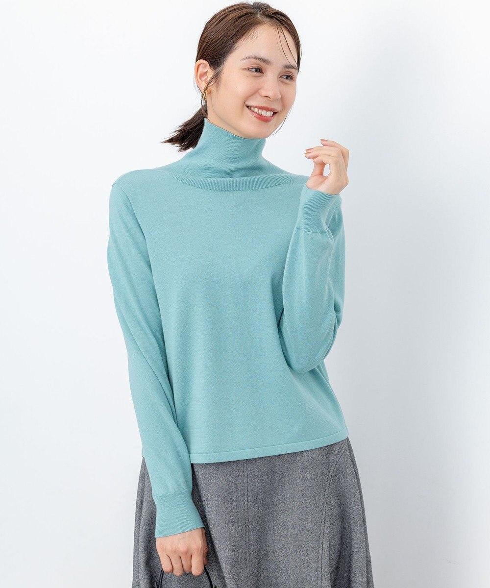 組曲 【前後着用可 / 加藤ローサさん着用】スムースストレッチタートル ニット 