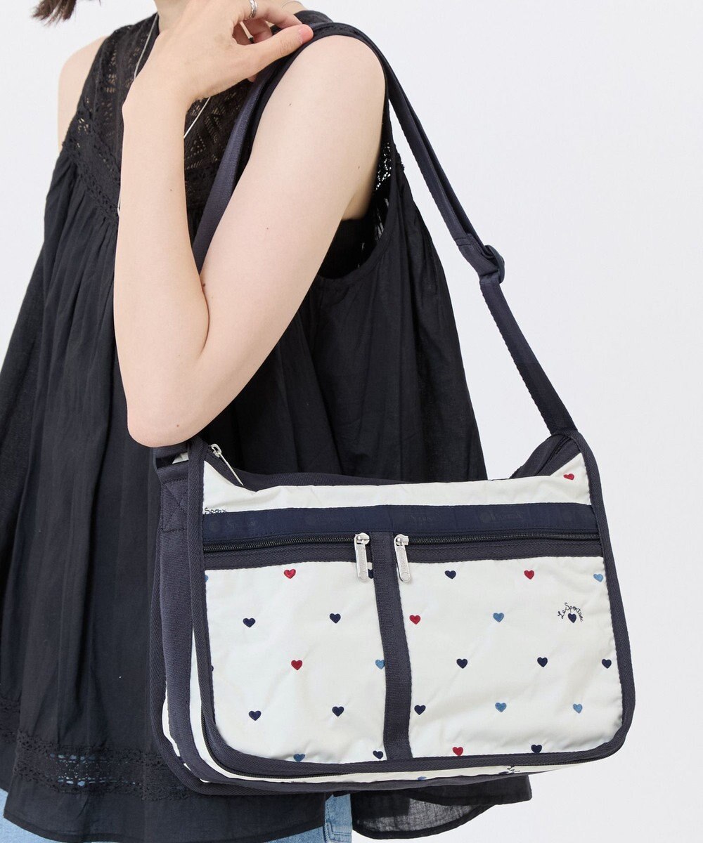 LeSportsac DELUXE EVERYDAY BAG/トリコロールハートエンブロイダリー 