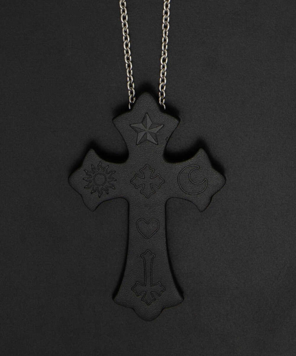 WEGO 【ユニセックス着用ITEM】MPUエンボスロゴクロスネックレス 