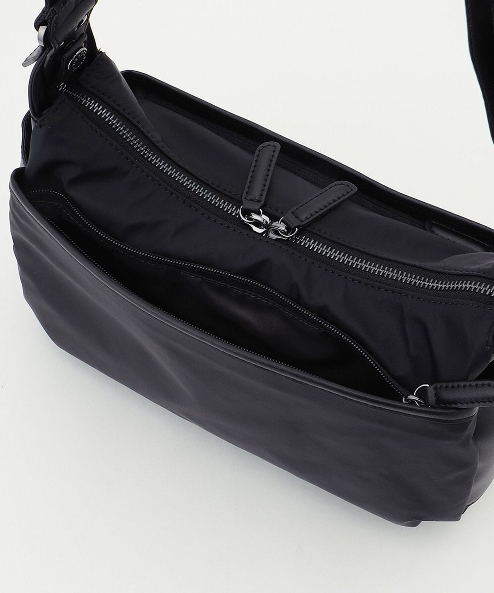 Y'SACCS 【ムック本掲載】【ナイロンタフタ×リサイクルレザー】デイリーショルダー　Sサイズ 