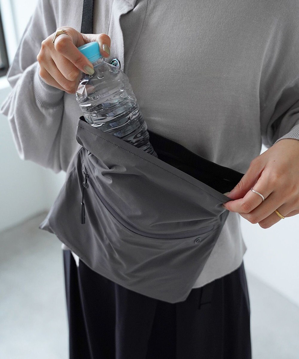 F/ACSION HAKU サコッシュバッグ 