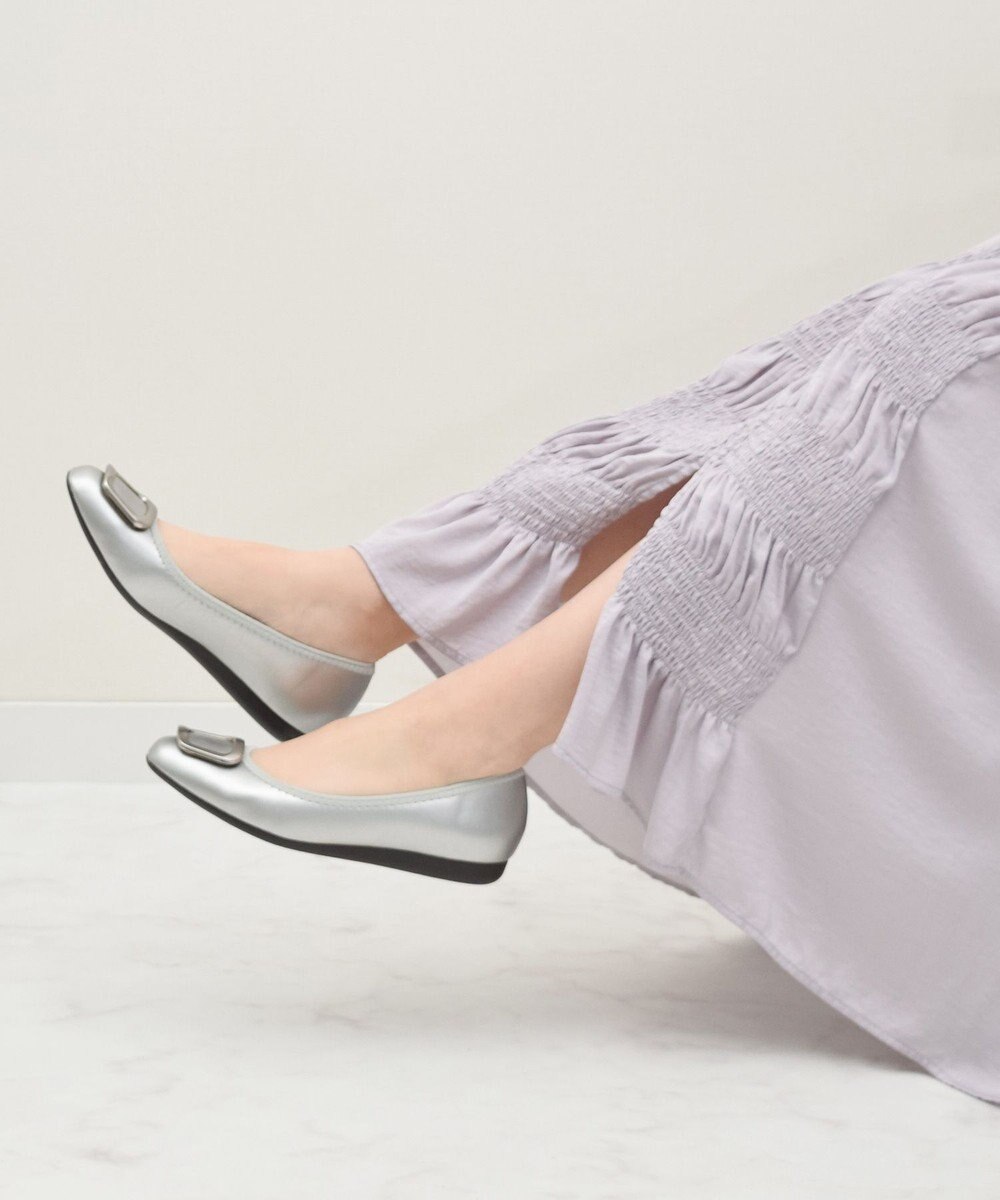 Bridget Birkin 【Bridget Birkin】バックルアクセントレインパンプス 