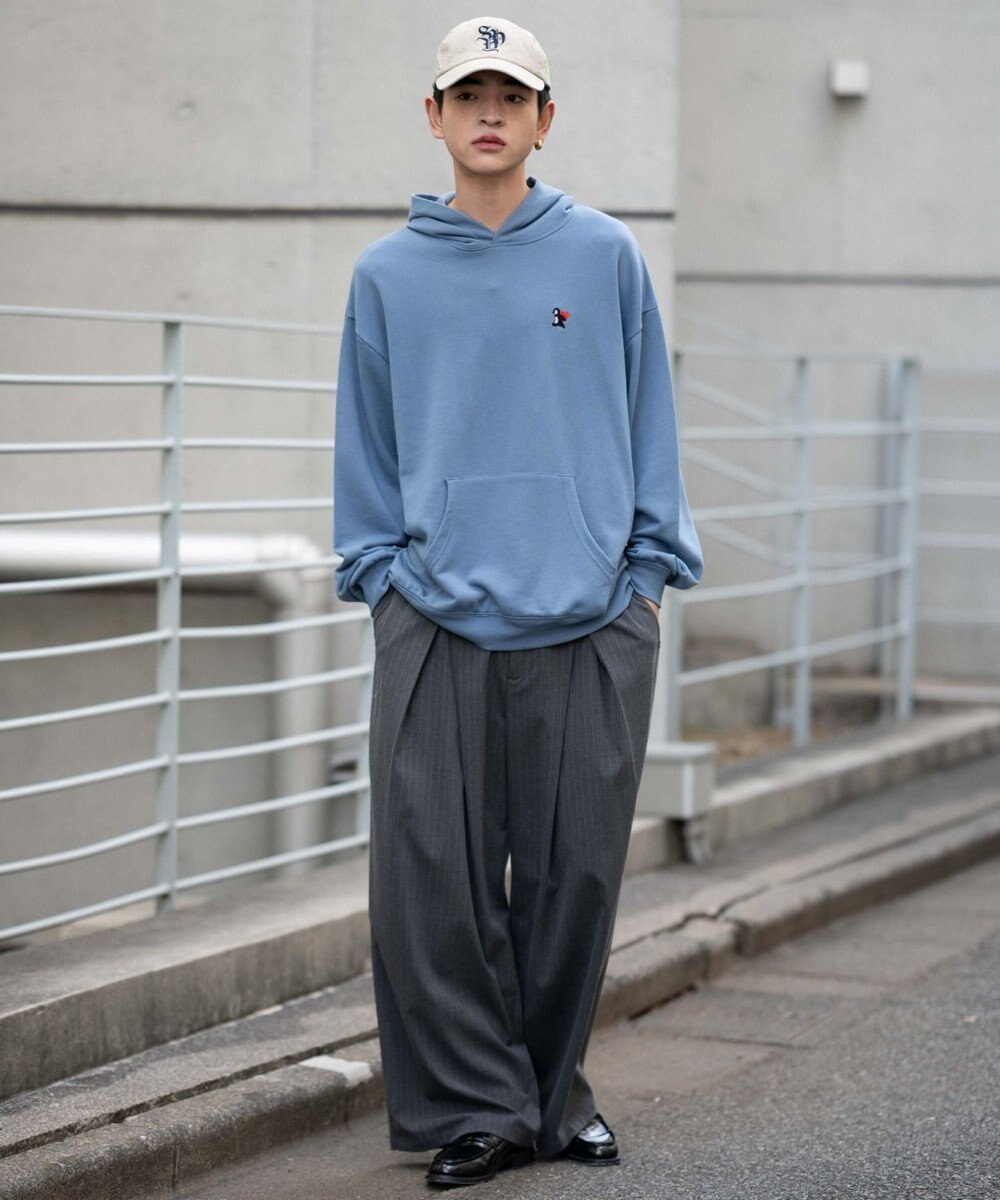 WEGO 【ユニセックス着用ITEM/SMLサイズ展開/裏起毛】ワンポイント刺繍プルパーカー 