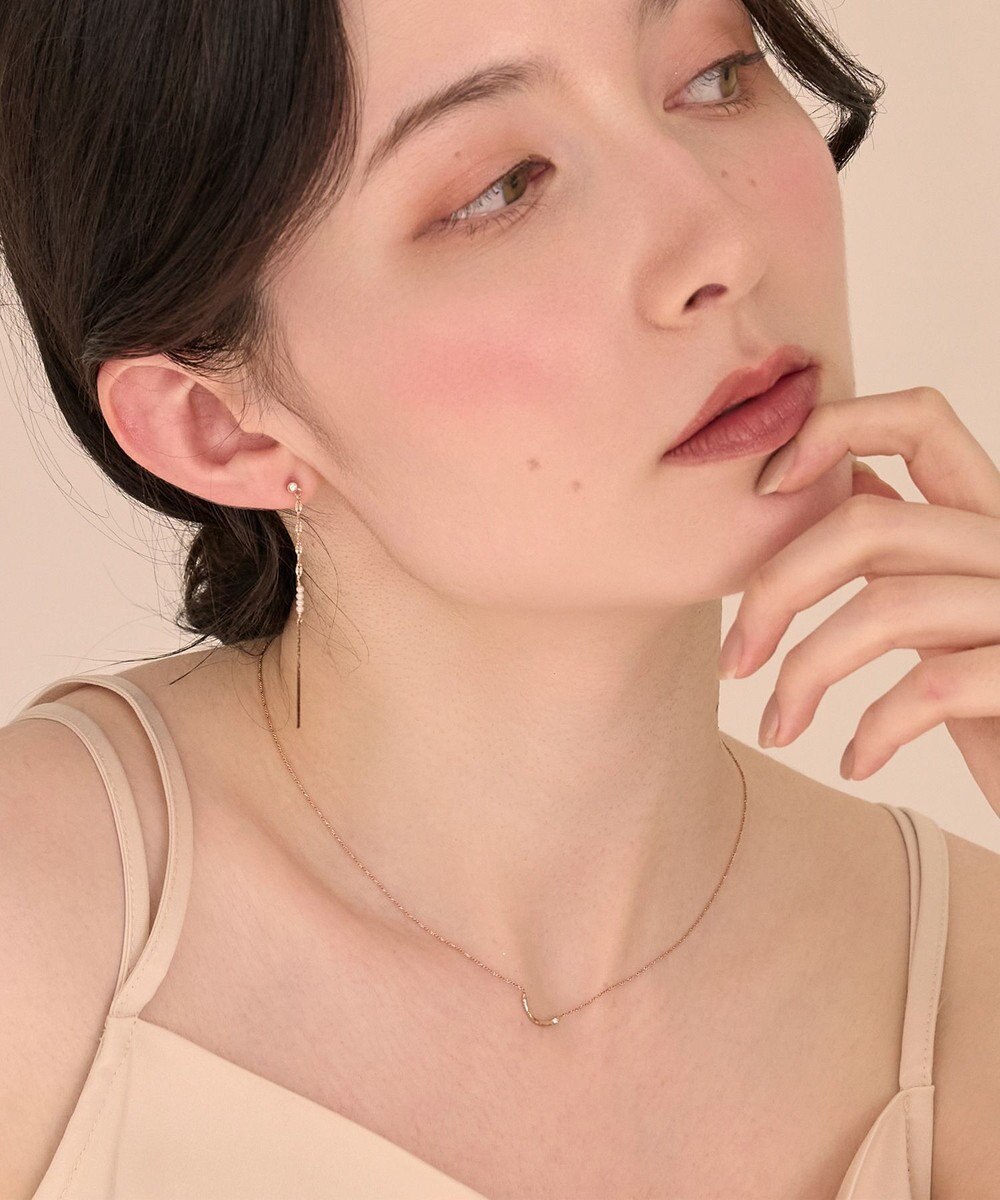 Phoebe 〈金属アレルギー対応〉エターナルクレセントネックレス 