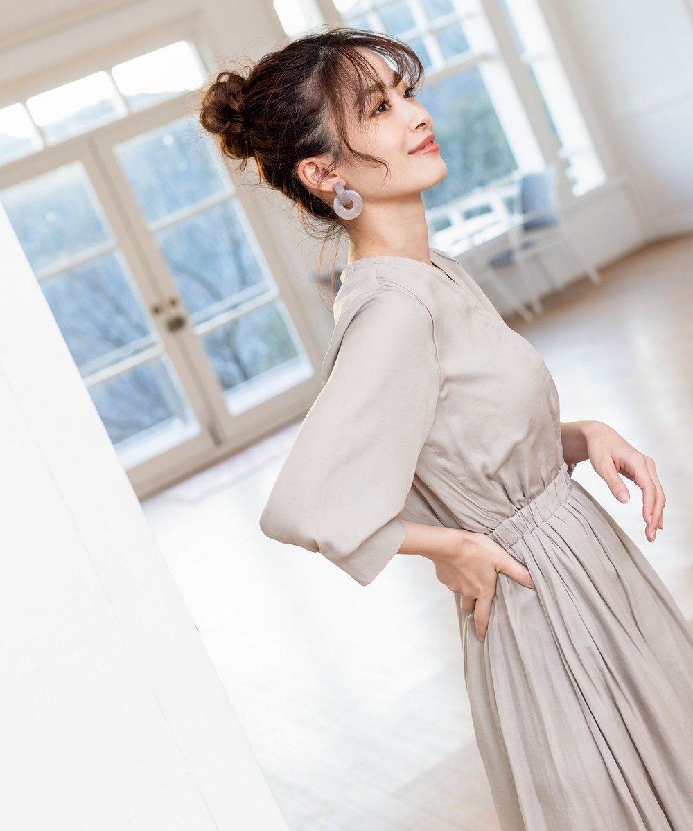 Tiaclasse L 【洗える】スタイルアップも叶うヴィンテージサテンワンピース 