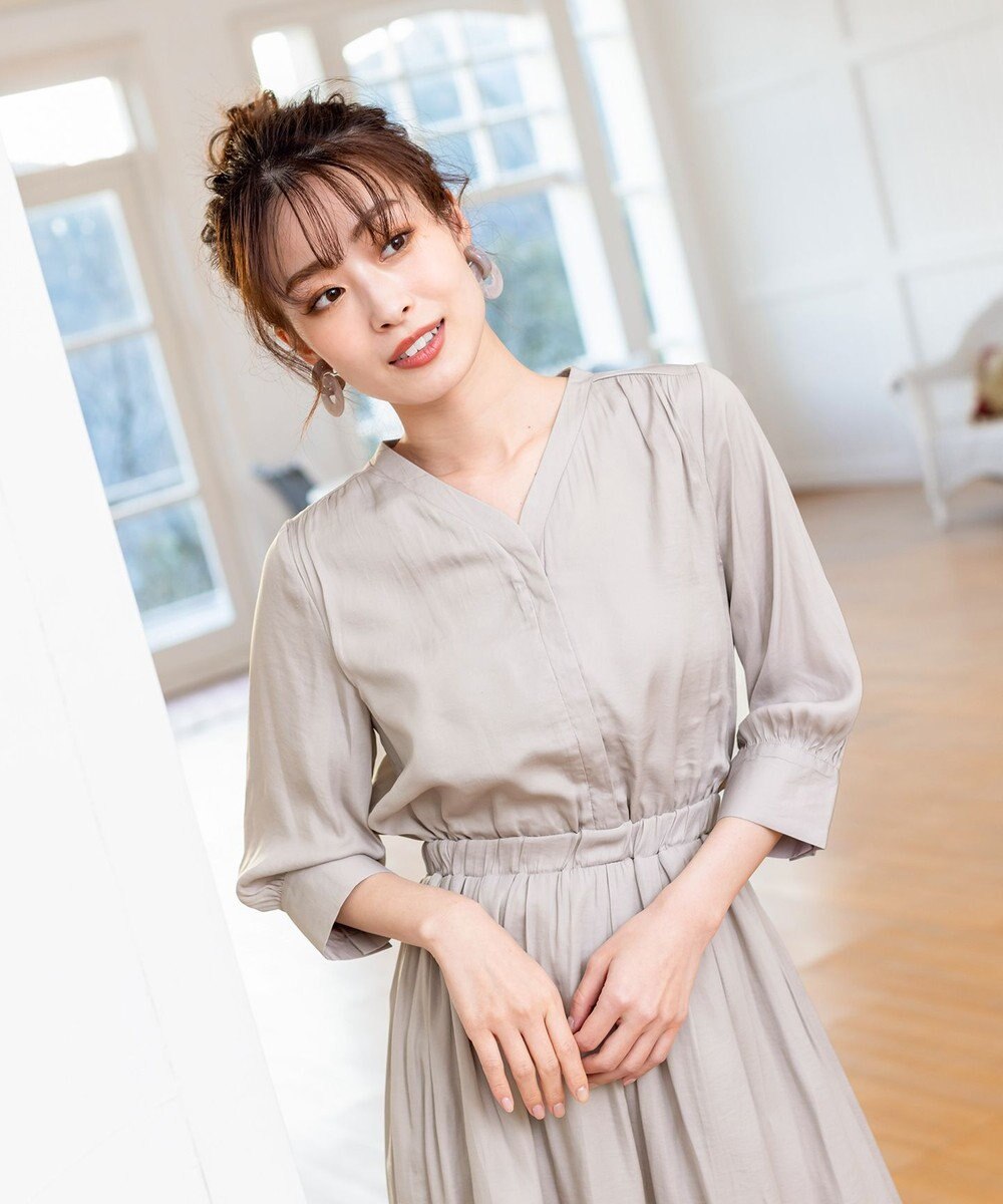 Tiaclasse L 【洗える】スタイルアップも叶うヴィンテージサテンワンピース 