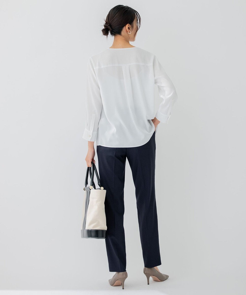 23区 S 【洗える】 バックサテンアムンゼン キーネック ブラウス 