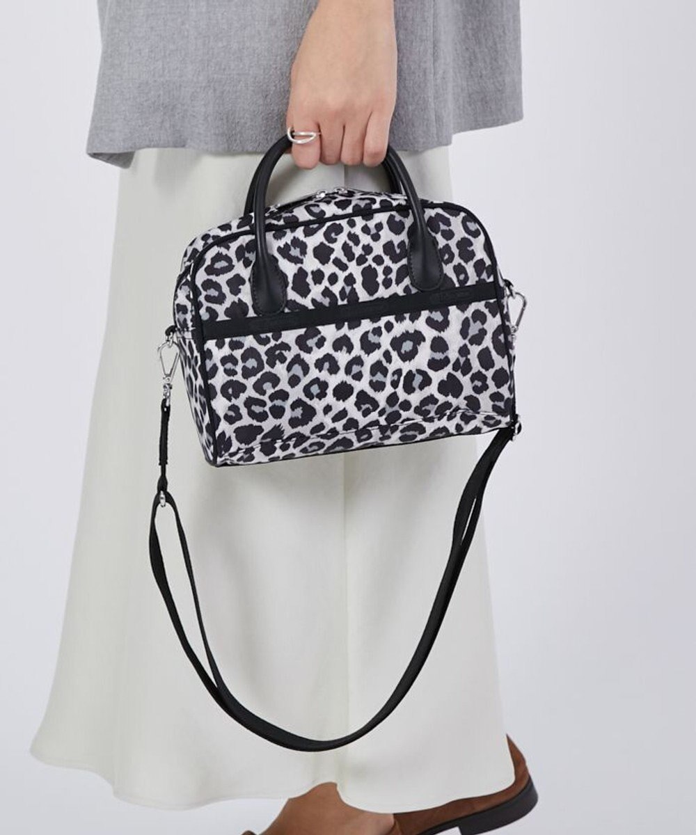 LeSportsac SQUARE TH CROSSBODY/アップタウンレオパード/ブラック 