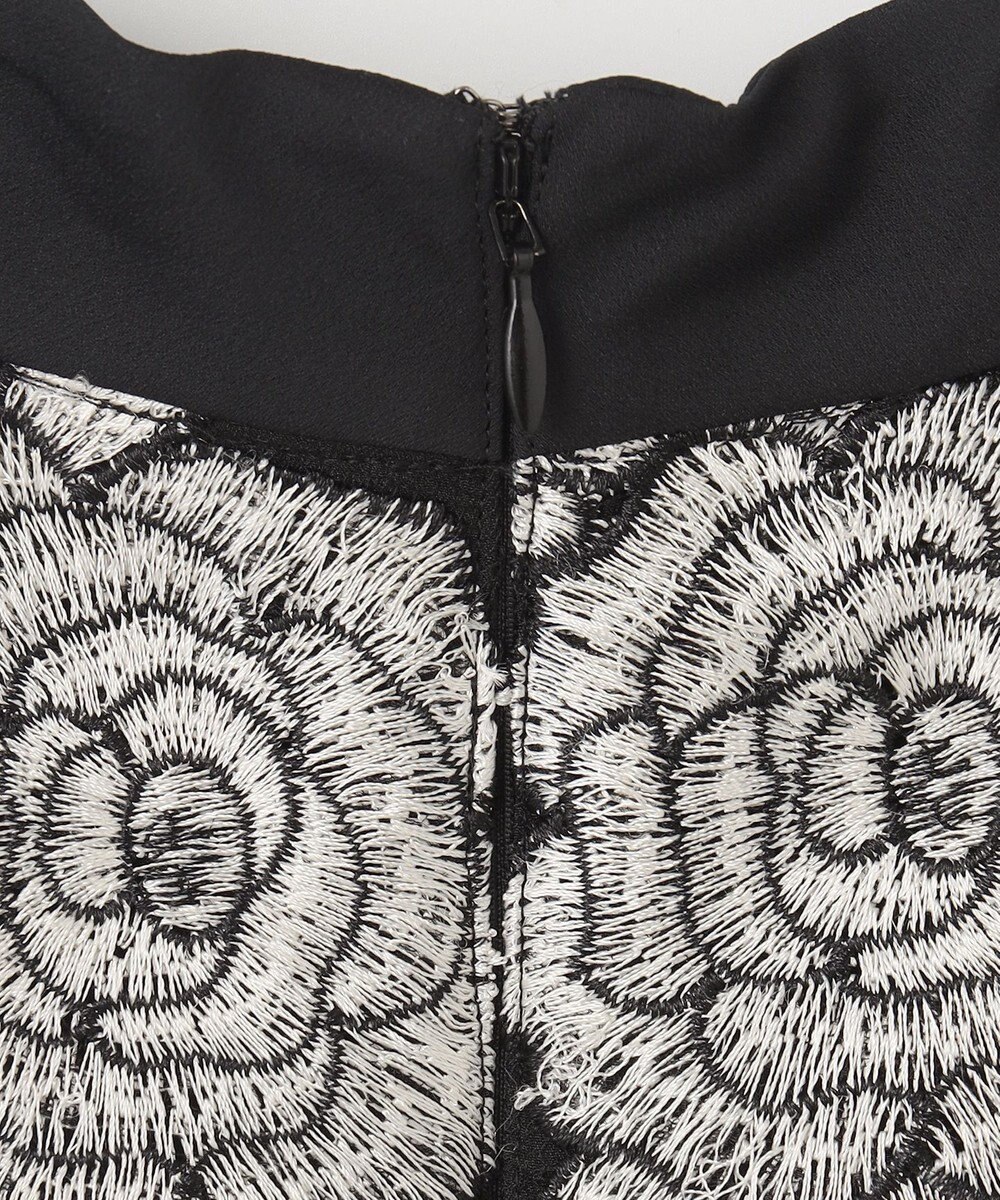 GRACE CONTINENTAL ハイネック刺繍ワンピース 