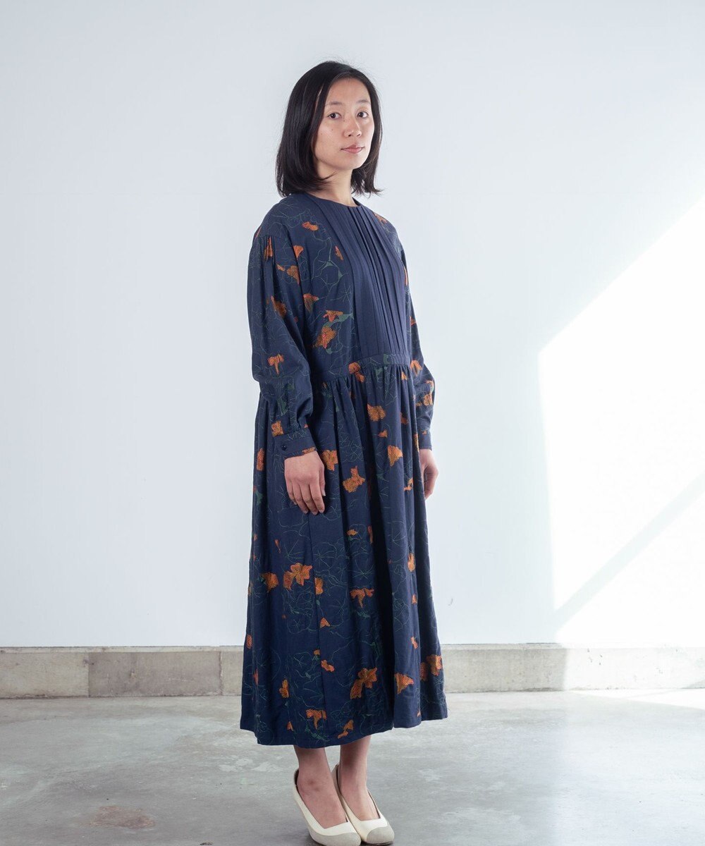 ナスタチュウムの花を刺繍したワンピースドレス Muuc ファッション通販 公式通販 オンワード クローゼット ナスタチュウムの花を刺繍したワンピースドレス Muuc ファッション通販 公式通販 オンワード クローゼット