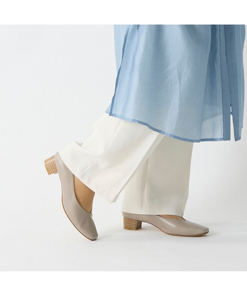 ing <ing>【WEB限定】【レイン対応】スクエアトゥVカットパンプス 