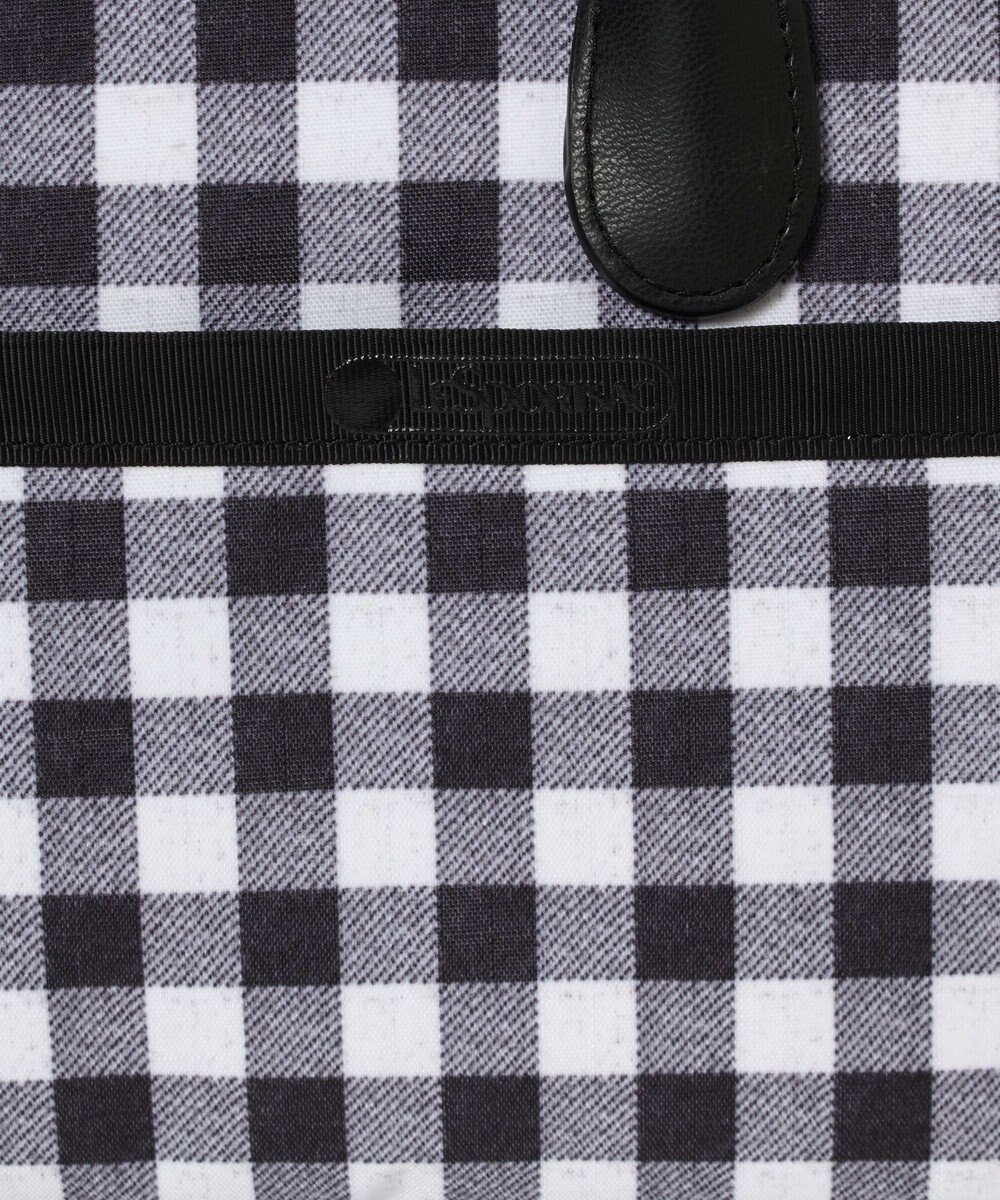 LeSportsac SQUARE TH CROSSBODY/アップタウンギンガム/ブラック 